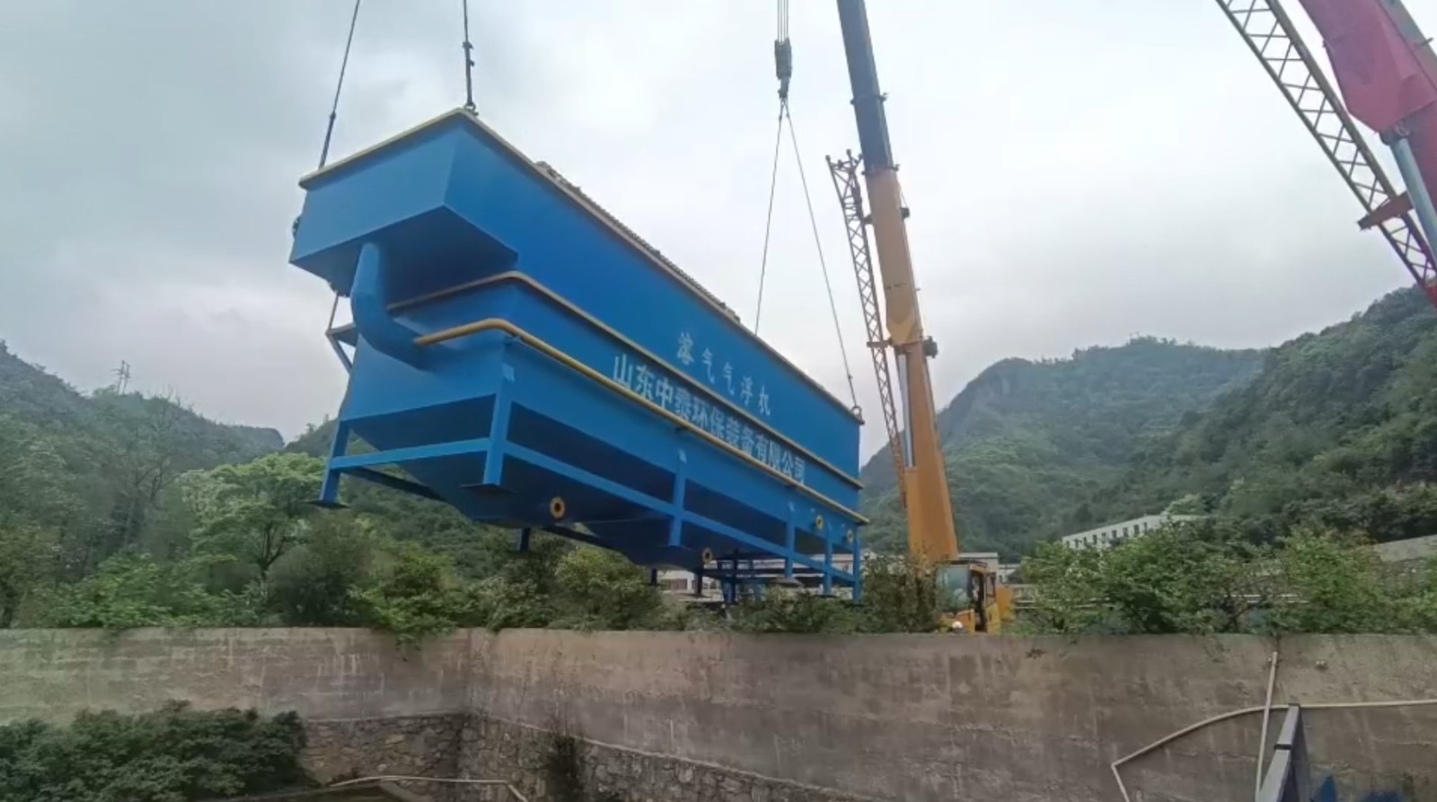 <a href='http://www.rcdream.cn/' target='_blank' title='氣浮機(jī)'><strong>氣浮機(jī)</strong></a>，高效<a href='http://www.rcdream.cn/' target='_blank' title='氣浮機(jī)'><strong>氣浮機(jī)</strong></a>，溶氣氣浮機(jī)，氣浮機(jī)安裝現(xiàn)場